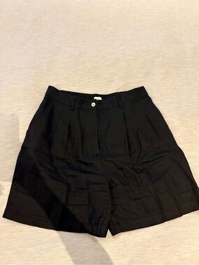 DONNI. Black Pleated High-Waist Bermuda Shorts